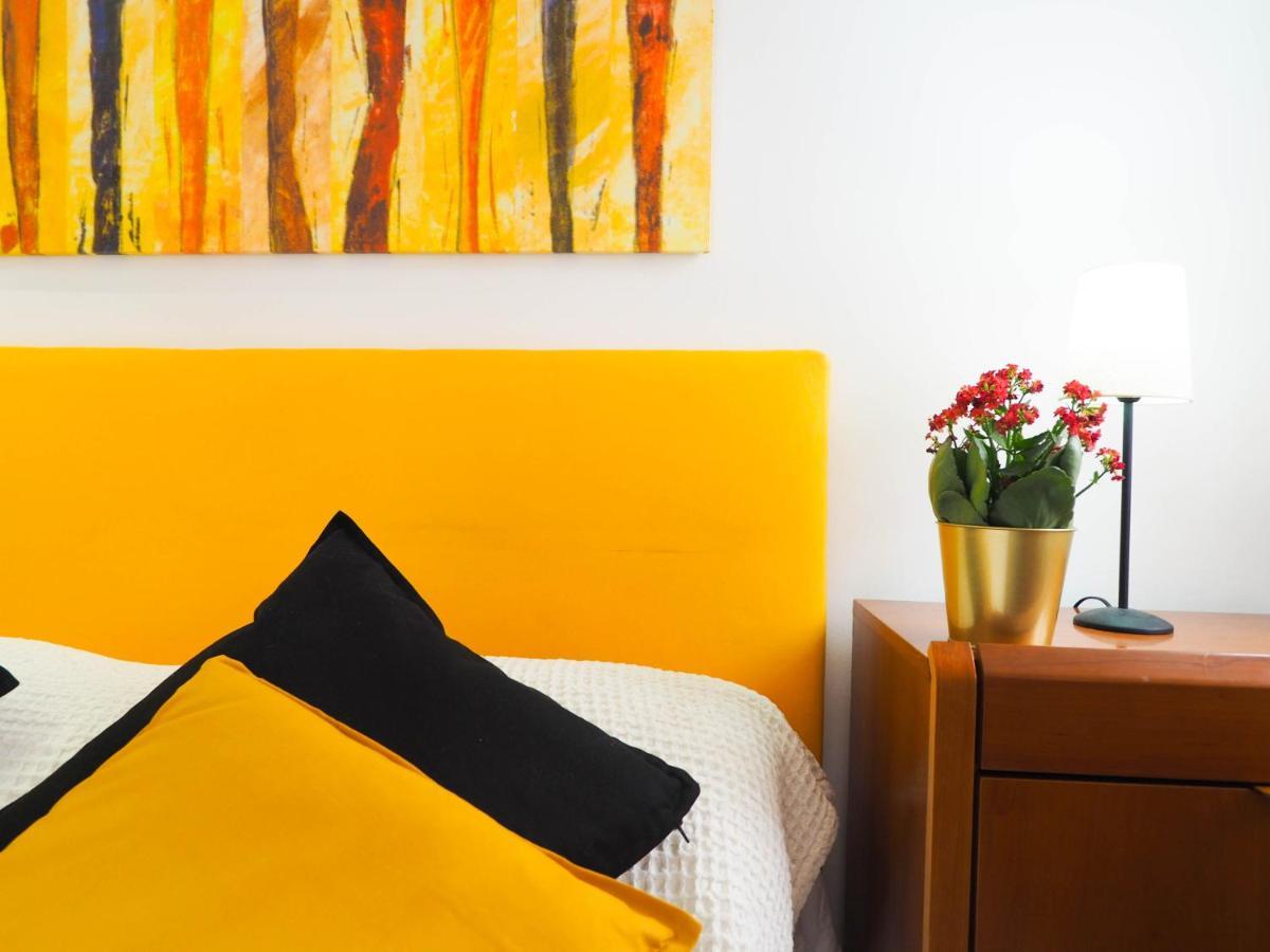 Sunflower Apartment By Hello Homes Сіджас Екстер'єр фото